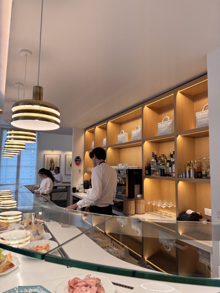 La Galerie Dio店内