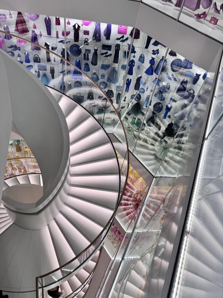 La Galerie Dior螺旋階段