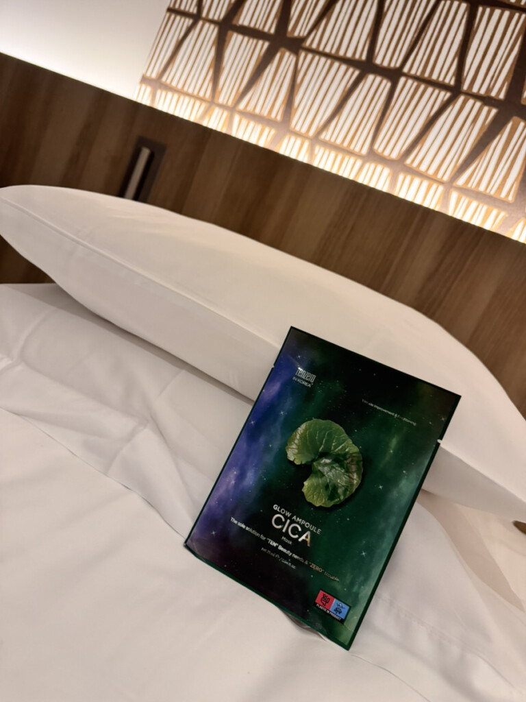 TENZERO Glow Ampoule CICA Maskのパッケージ写真