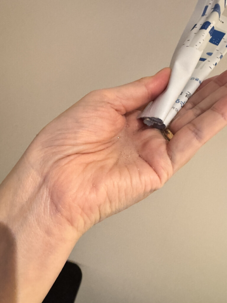 ROUND LAB Birch Juice Moisturizing Maskのアンプルの写真